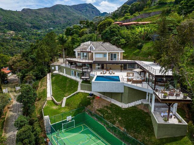 #14 - Casa para Venda em Petrópolis - RJ